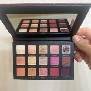 Milani eyeshadow palette